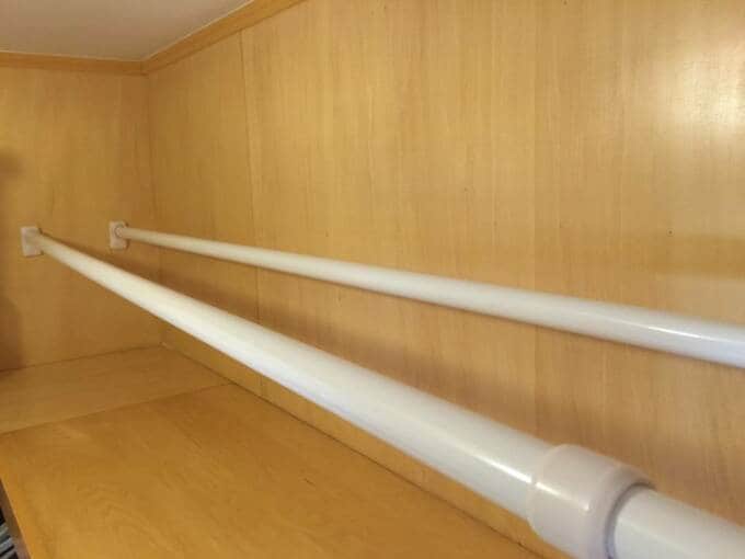 取り付け寸法が長めの極太つっぱり棒を2本