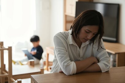 セックスレスの夫は初恋の幼なじみ。「浮気は許さない」と釘を刺すも…＜麻耶さんの場合＞