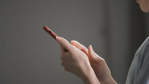 コロナ禍で単身赴任中の56歳夫が突然死。急行した先は病院ではなく…