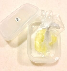 お菓子づくりで余った卵白も冷凍保存できる