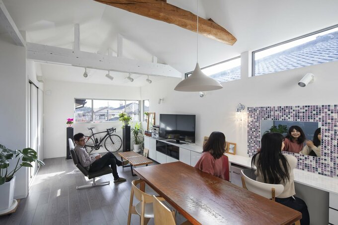 天井をすべて撤去したLDK