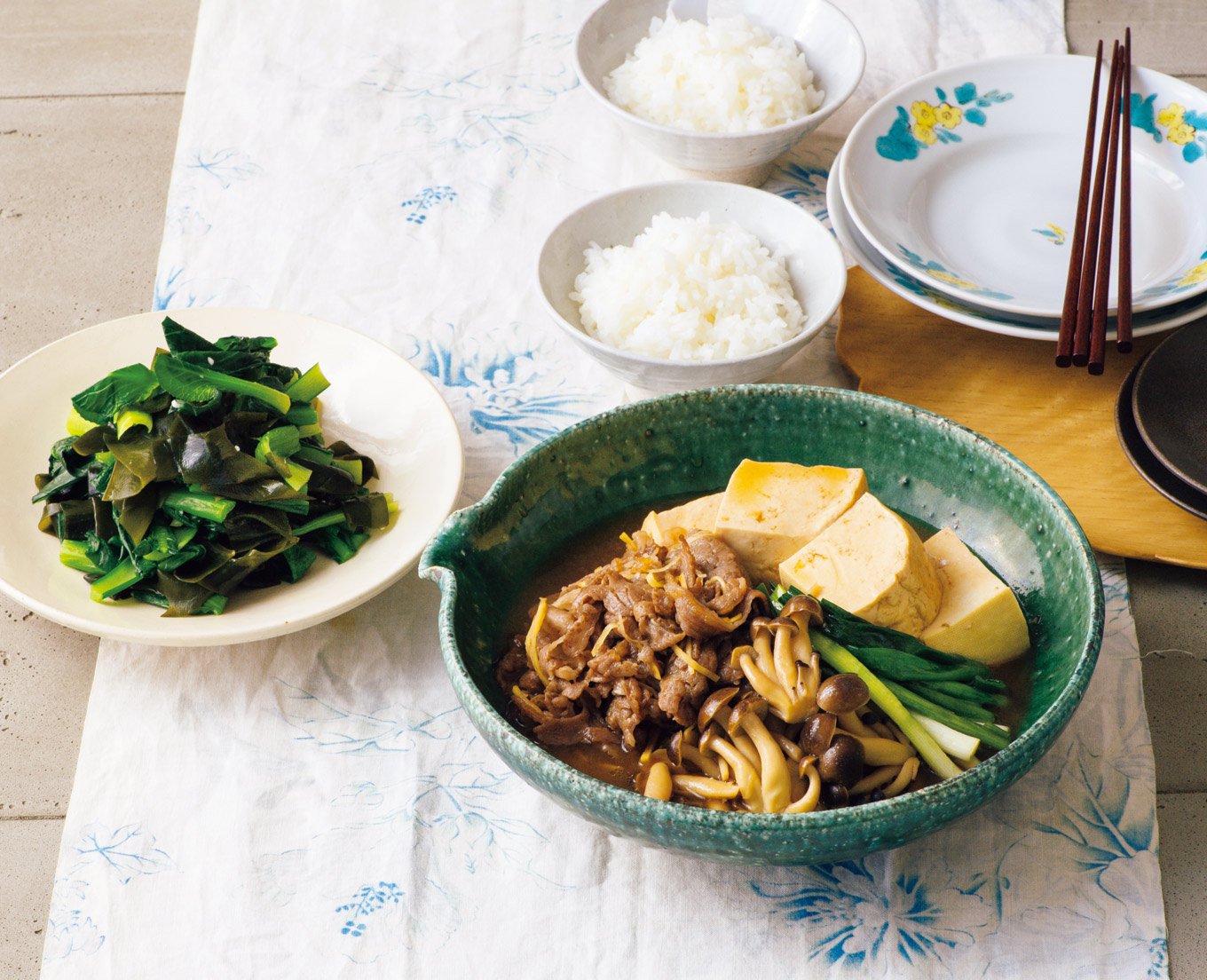 ●主菜：肉豆腐●副菜：ワカメとコマツナの塩こうじあえ