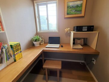 注文住宅で2畳のワークスペースを！ L字型デスクで快適、でも後悔する点も