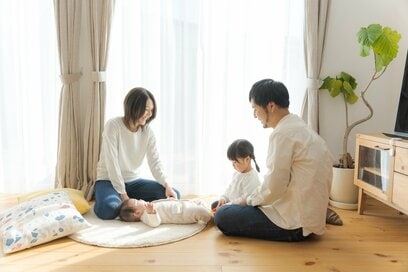 30代子育て家庭は収入の10％を貯蓄に。今すぐ見直したい5つのこと