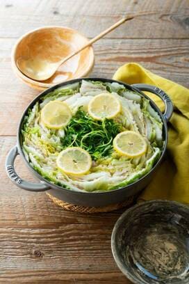 白菜半分使いきり！糖質オフの「塩レモンミルフィーユ鍋」