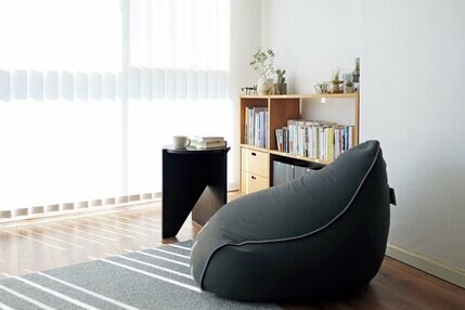 40代・2LDK暮らしが「ソファ＆ベッドを手放した」ワケ。思いきった捨て活で快適に暮らす