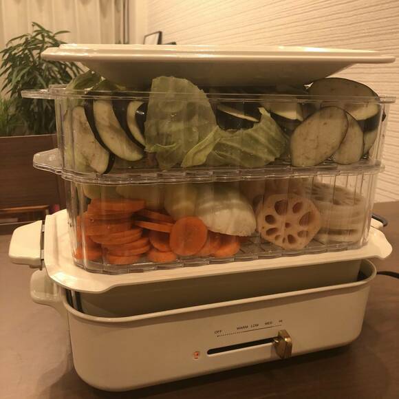スチーマーをのせたホットプレート