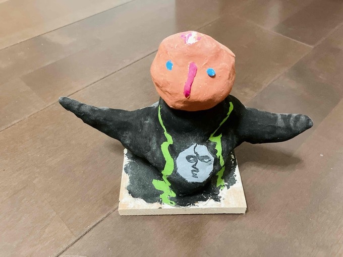 太陽の塔をモチーフにした子どもの作品