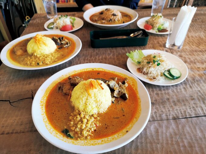 福岡に住む友人行きつけの店で。