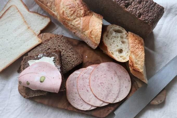 パンの種類によって違う切り方