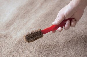 ＜カーペット＞掃除機では取れにくいからみついたゴミ取りに