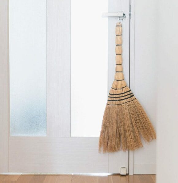 ホウキの収納