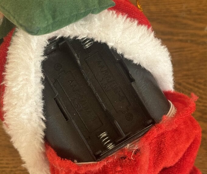 壊れたオモチャ