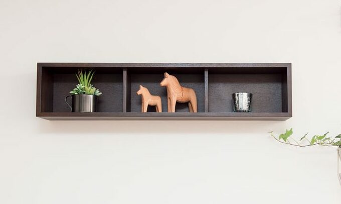 壁棚は入れるものの数や色を絞ることが重要