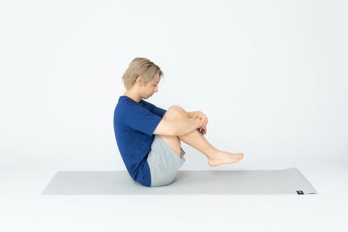 足裏を浮かせる