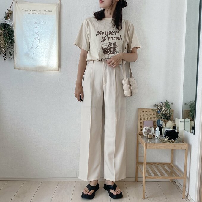 【7日目】ロゴTとスラックスでカジュアルに