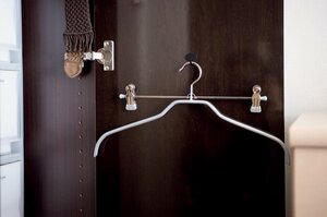 着た服のハンガー置き場があれば、探す手間なし！