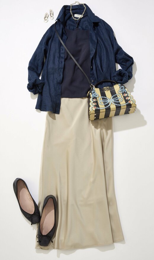 サテンスカートコーデ1