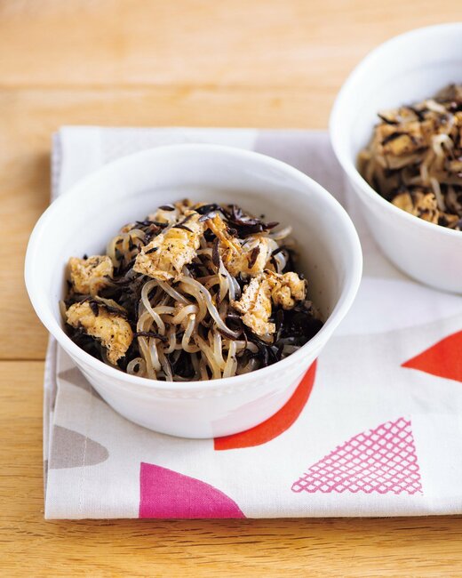 油揚げとしらたきの大満足麺