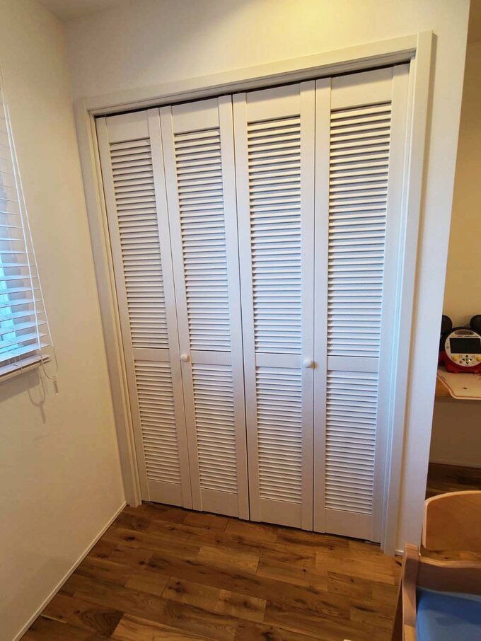 ダイニング横のクローゼット