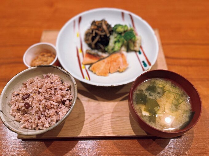 鮭をメインにした夕食