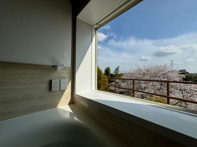 眺めのいい浴室