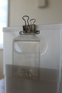 ファイルボックスにクリップを取りつけ