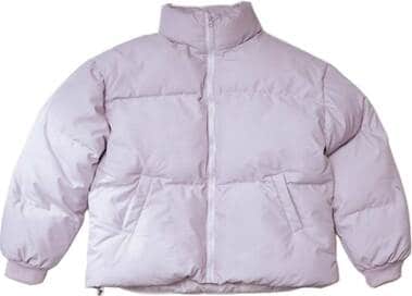 自宅で「ダウンジャケット」を正しく洗うコツ。100円のアイテムでもっとフカフカに