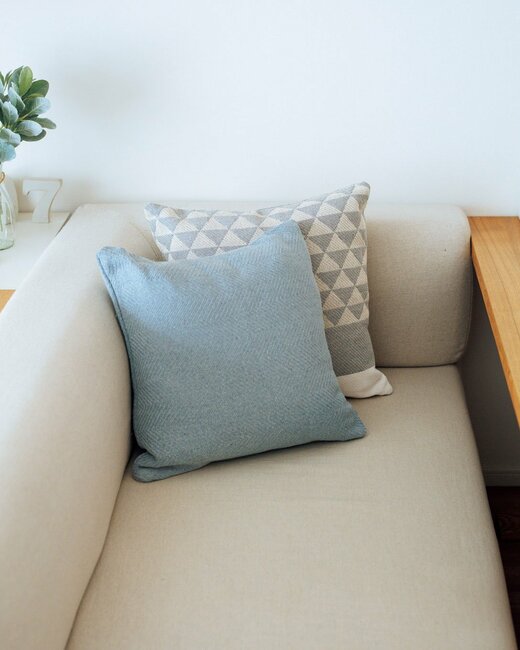 ブルー系のクッションカバー