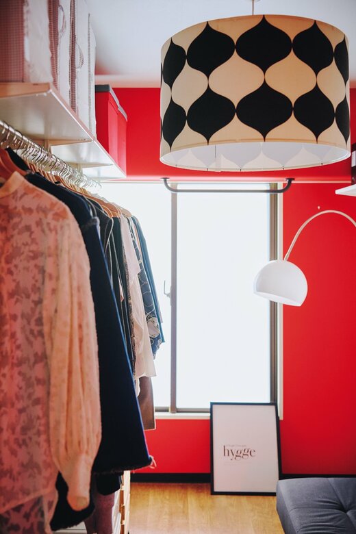 部屋の中にあるおしゃれなインテリア