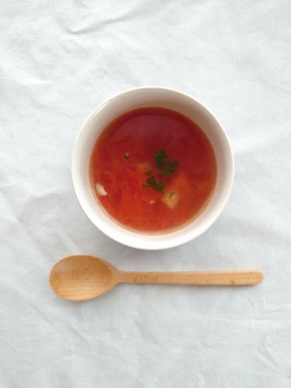 丸ごとトマトスープ