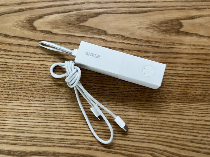 モバイルバッテリー