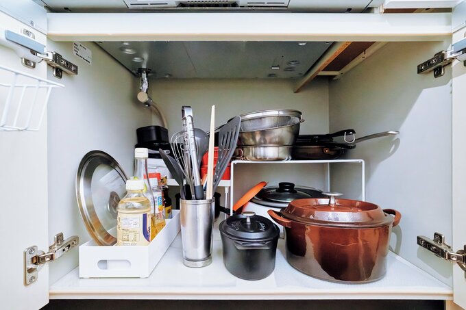 並べて収納された調理器具