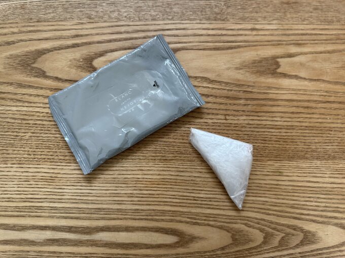 ウェットティッシュ　ゴミ袋