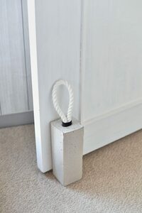 ドアストッパー