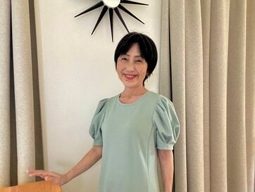 60代も着やすいGUワンピース。疲れない靴と合わせて、心地よく気軽におしゃれを楽しむ