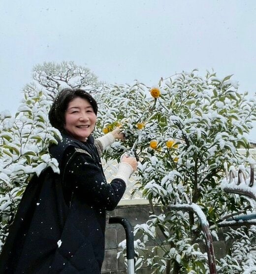 雪の中の中道あんさん