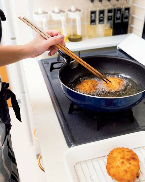 フライパンで揚げ物