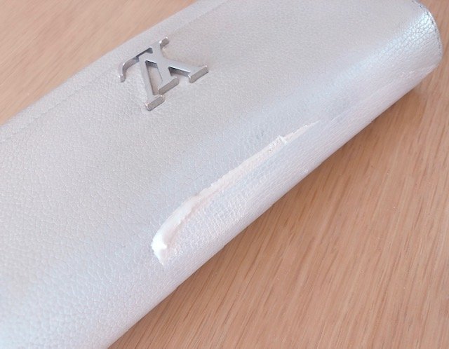 お財布にクリーム