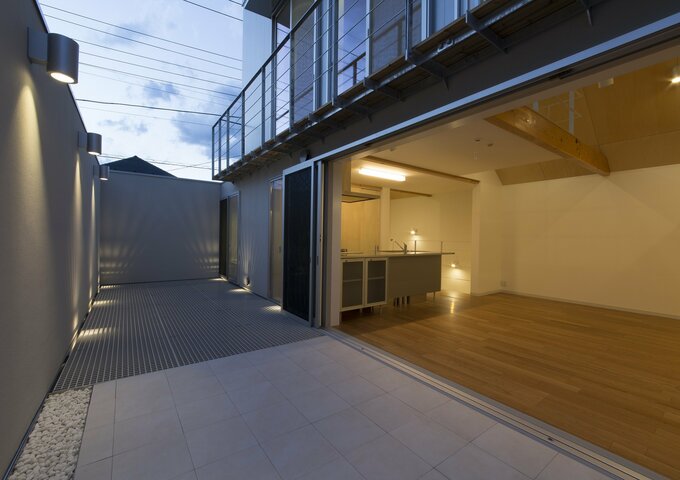 2階に中庭をつくる