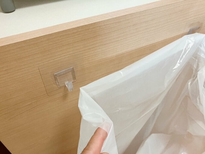ゴミ袋とフック