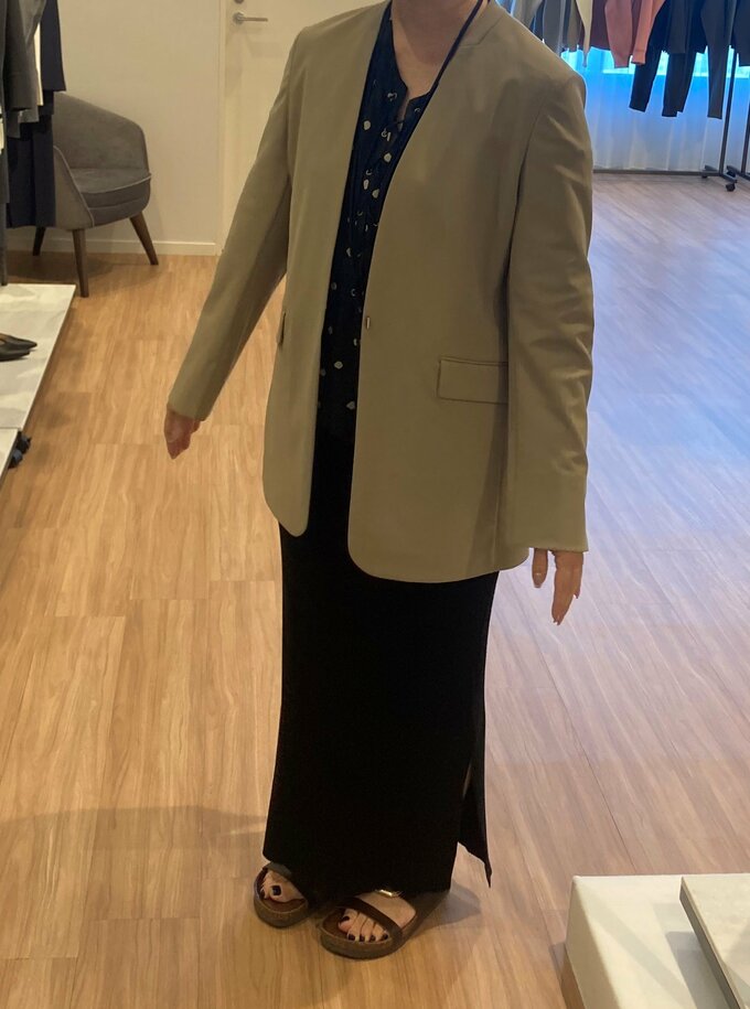 PLSTハイストレッチトリコットカラーレスジャケット