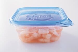 氷漬けでダメージを防げば臭みも変色もなし!