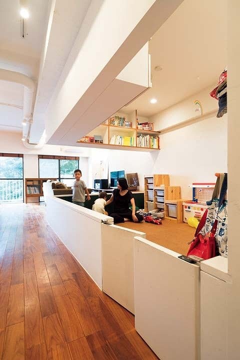 スイングドア付きのキッズスペース