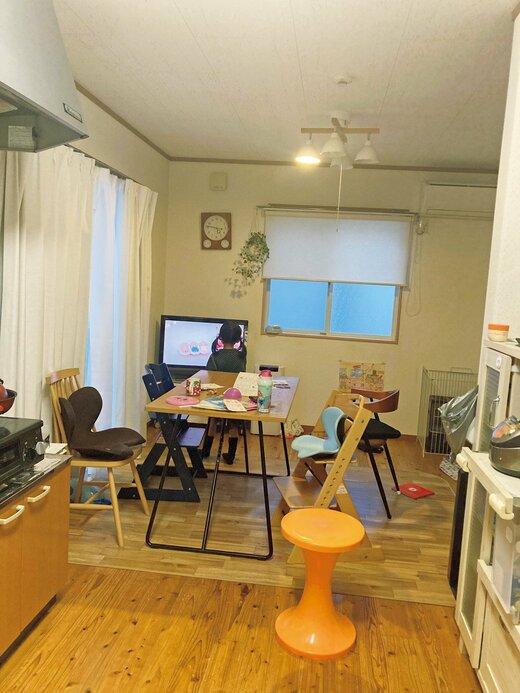 片づけ前のダイニング