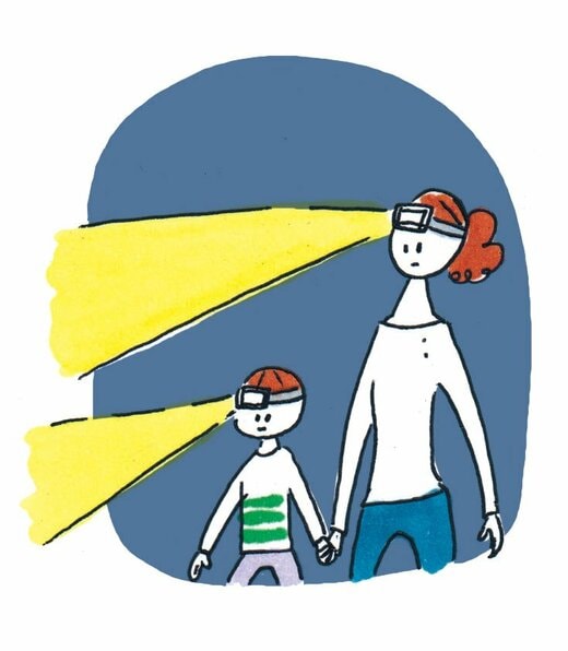 ヘッドライトを付けた親子