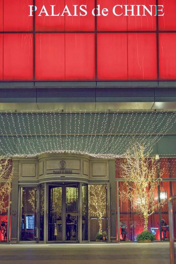 買い物も食事も便利な絶好のロケーション