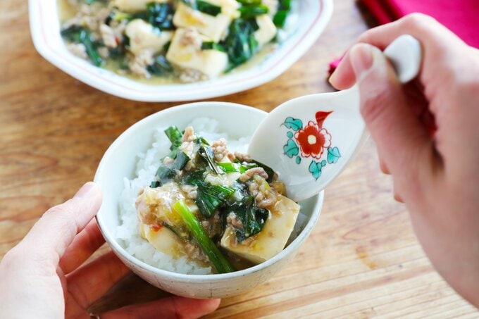 ニラの麻婆豆腐丼