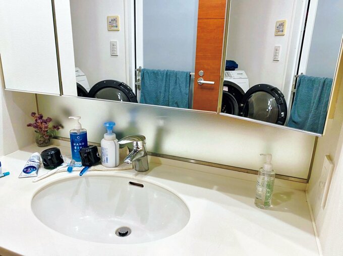 洗面所荷物あり