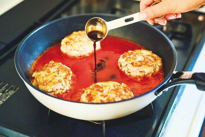 ハンバーグのソースづくり